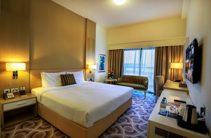 Metropolitan Hotel Dubai