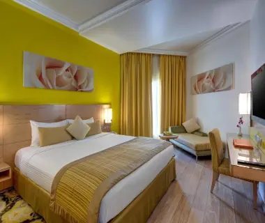 Al Khoory Executive Hotel, Al Wasl