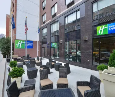 Holiday Inn Express Manhattan Midtown West