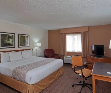 La Quinta Inn & Suites Las Vegas Airport North Convention Center