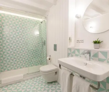 room2 Southampton Hometel