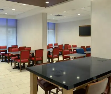 Holiday Inn Express Toronto Downtown