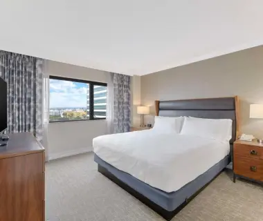 Embassy Suites by Hilton Anaheim-Orange