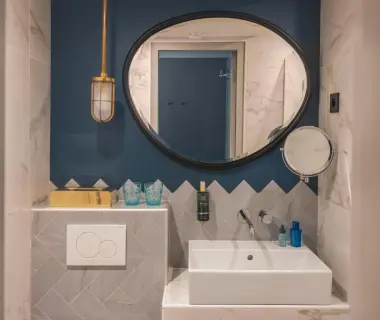 Handsome Hotel By Elegancia