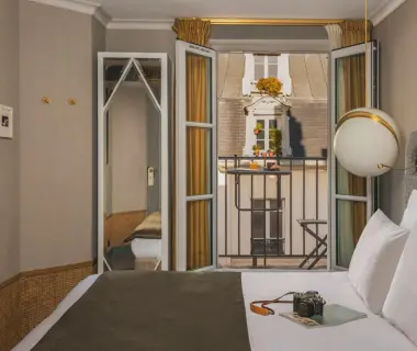 Handsome Hotel By Elegancia