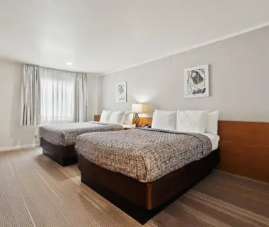 Brookhurst Plaza Inn