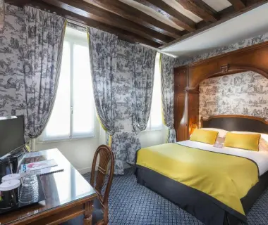 Dauphine Saint Germain