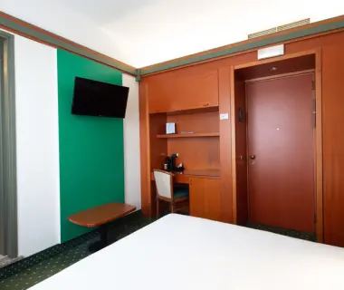 Jet Hotel, Sure Hotel Collection by Best Western