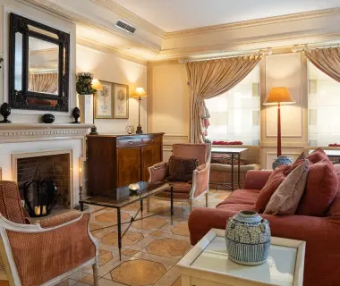 As Janelas Verdes - Lisbon Heritage Collection