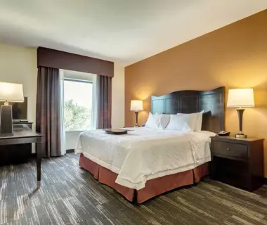 Hampton Inn Poplar Bluff