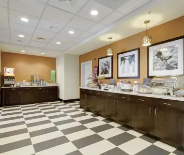 Hampton Inn Poplar Bluff