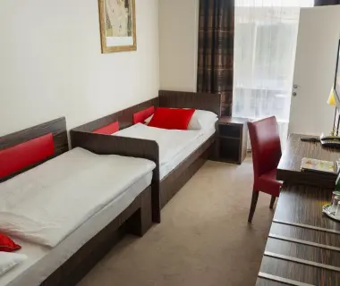 EA Hotel Crystal Palace