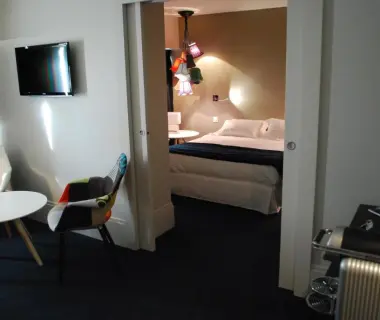 Hotel le Cinq Hyper - Centre