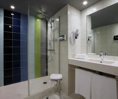 Hotel le Cinq Hyper - Centre