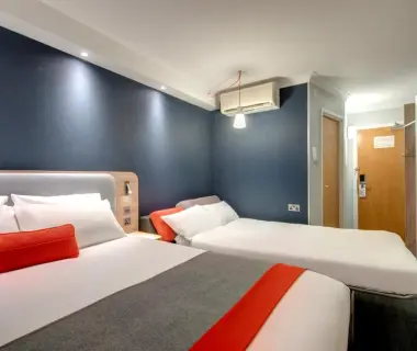 Holiday Inn Express London Luton Airport