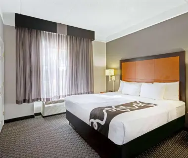 La Quinta by Wyndham Houston West Park 10