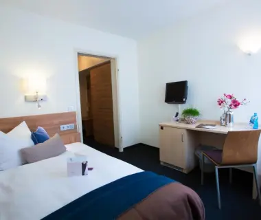 ROSE HOTEL AND RESTAURANT