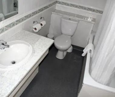 Discovery Inn - Leeds