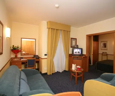 Pacific Hotel Fortino