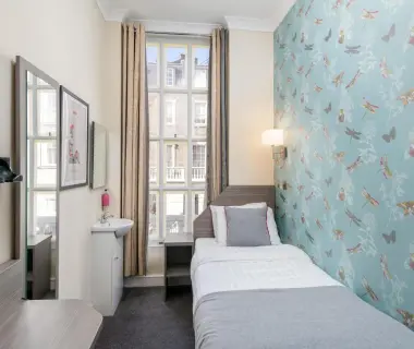 OYO Bakers Hotel London Victoria