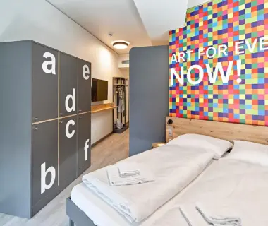 MEININGER Hotel Köln West