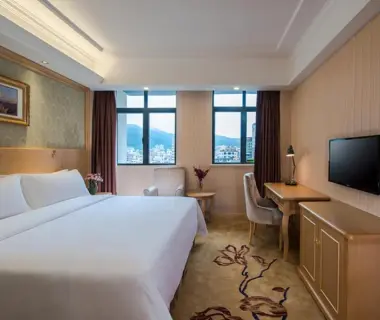 Vienna Hotel Shenzhen East Railway Station