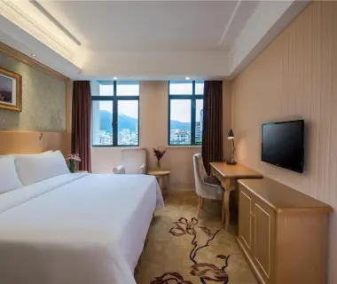 Vienna Hotel Shenzhen East Railway Station