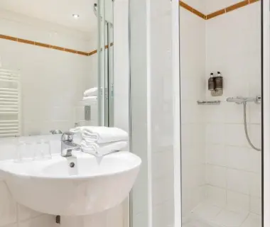 Hôtel Charlemagne by Happyculture