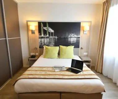 Appart-Hotel Mer & Golf City Bordeaux Bassins a flot