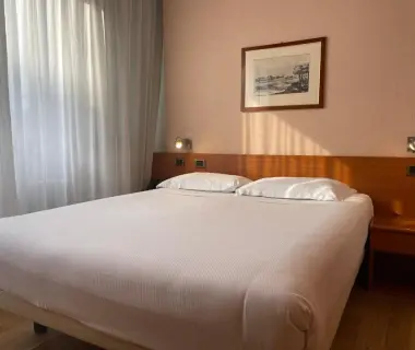 Crystal Hotel Varese