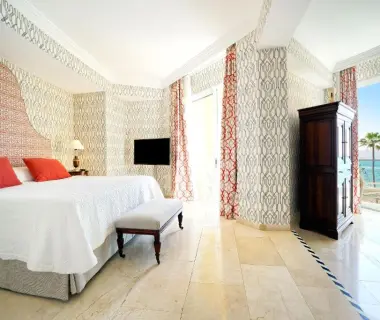 Bull Reina Isabel & SPA