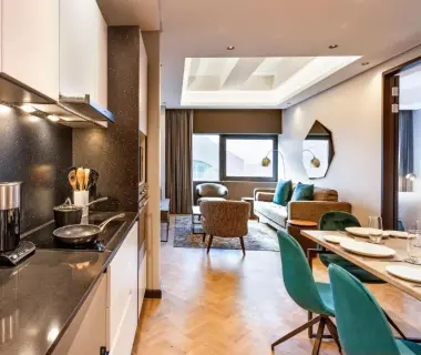 The Onyx Apartment Hotel by NEWMARK