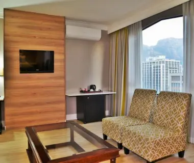 The Capetonian - Halal