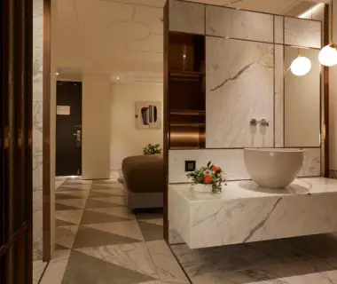 9 Brick Hotel