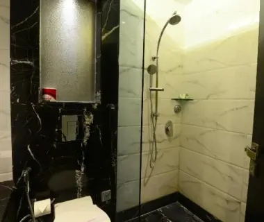Hotel City Star at City Centre with Free Airport Pickup