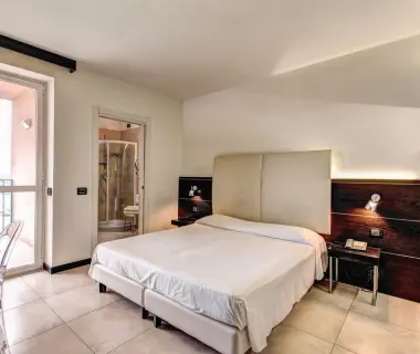 HOTEL HMR RHO Milano