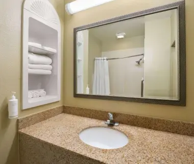 Hotel Marguerite South Anaheim - Garden Grove, Trademark Collection by Wyndham