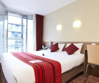 Kyriad Hotel Paris Bercy Village