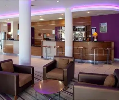 Holiday Inn Express London - Newbury Park
