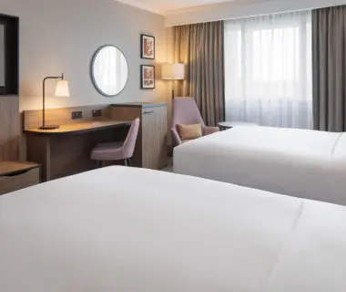 DoubleTree by Hilton Dartford Bridge