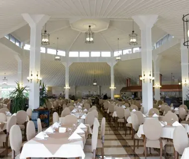 CLUB & HOTEL LETOONIA