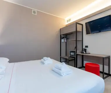 Jet Hotel, Sure Hotel Collection by Best Western