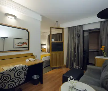 Estanplaza International