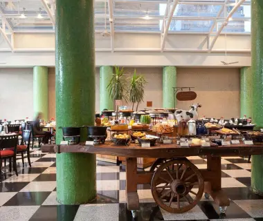 Estanplaza International