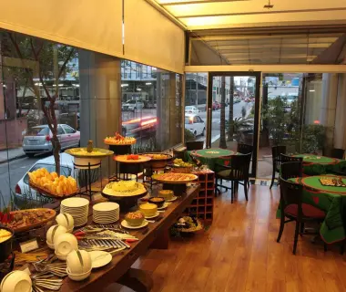 Estanplaza International