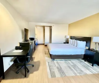 Stanford Inn & Suites Anaheim