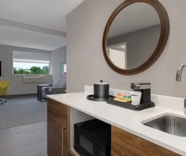 Hampton Inn & Suites by Hilton Toronto Downtown