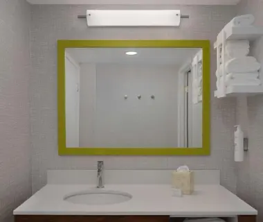 Hampton Inn & Suites by Hilton Toronto Downtown