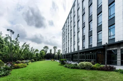 The Senz Hotel & SPA