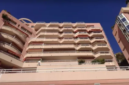 Monaco Pool Sea View Apartments
